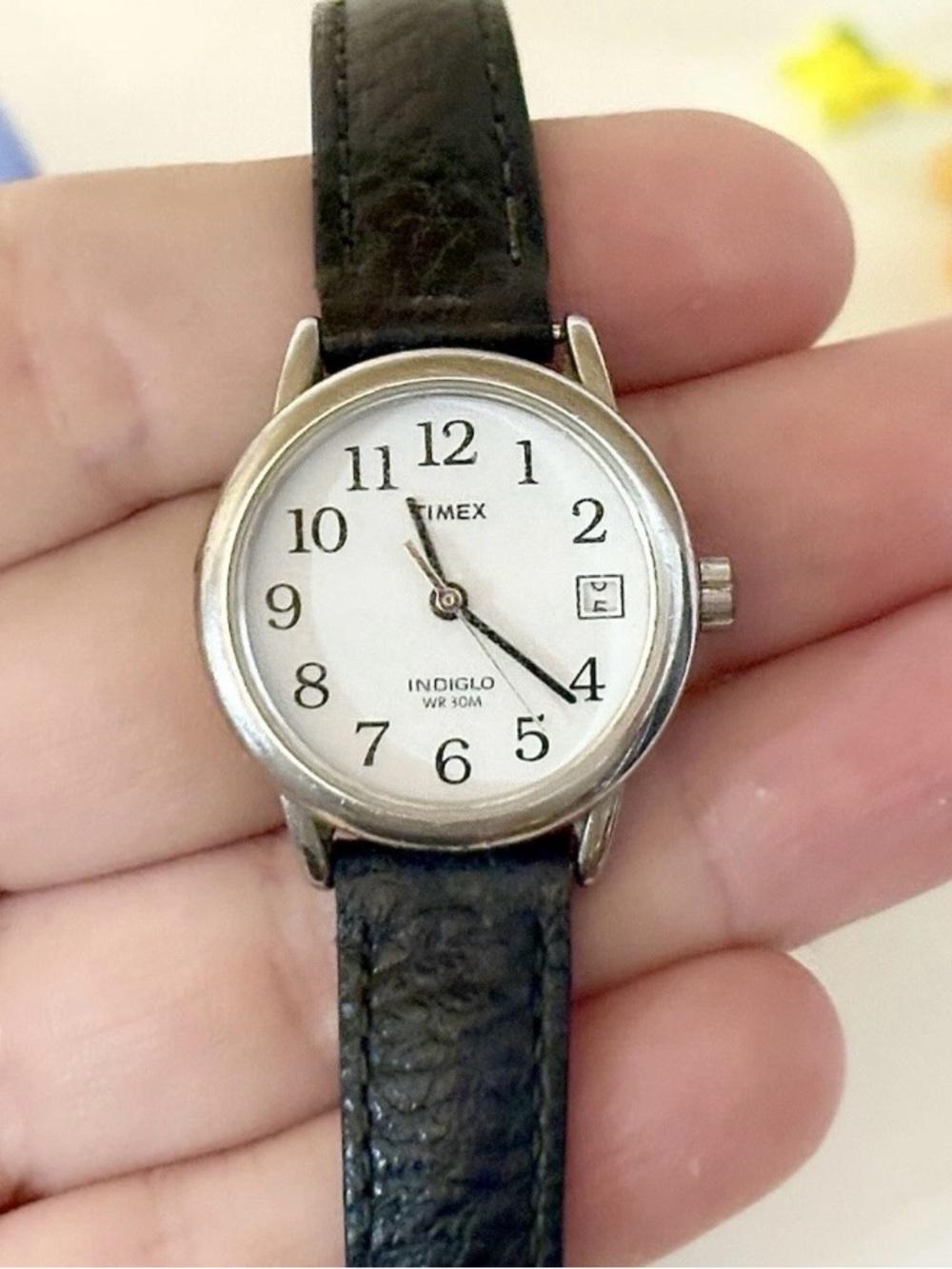 Classic Timex Indiglo Day/Date Easy Reader Women Watch Retro Black Leather Strap